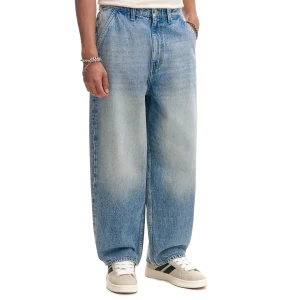 Cropp - Jeansy skater z efektem sprania - niebieski