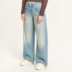 Cropp - Jeansy workwear fit z efektem sprania - niebieski