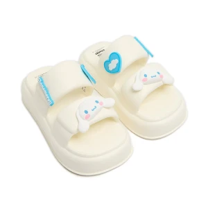 Cropp - Klapki Cinnamoroll - biały