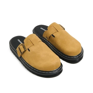 Cropp - Klapki w bursztynowym kolorze - brązowy