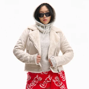 Cropp - Kremowa ramoneska z imitacji zamszu - beżowy