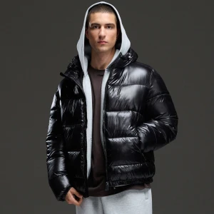 Cropp - Kurtka puffer z błyszczącym wykończeniem - czarny