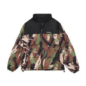 Cropp - Kurtka puffer z militarnym nadrukiem - zielony