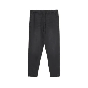Cropp - Lekkie jeansowe joggery - czarny