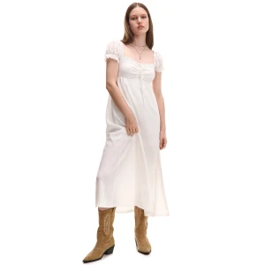 Cropp - Letnia sukienka z ażurowymi rękawami - biały