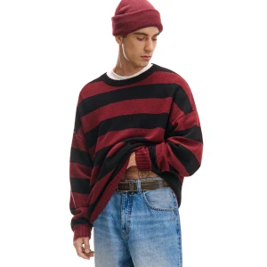 Cropp - Luźny sweter w paski - kasztanowy