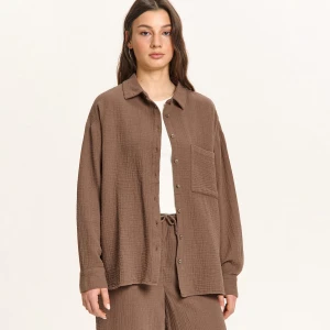 Cropp - Marszczona brązowa koszula oversize - brązowy