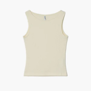 Cropp - Marszczona kremowa bluzka na ramiączkach - kremowy