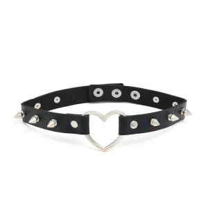 Cropp - Naszyjnik z metalowym sercem - czarny