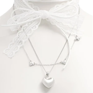 Cropp - Naszyjnik z serduszkiem i koronkową wstążką - biały
