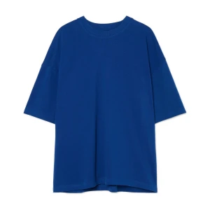 Cropp - Niebieski basicowy T-shirt o kroju boxy - niebieski