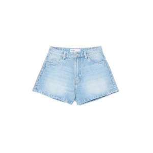 Cropp - Niebieskie jeansowe szorty o kroju A - niebieski