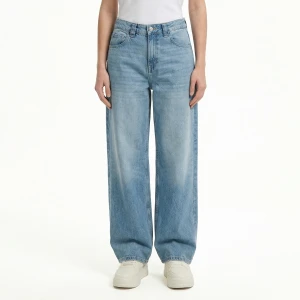 Cropp - Niebieskie jeansy baggy z efektem sprania PETITE - niebieski