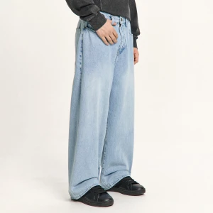 Cropp - Niebieskie jeansy super baggy - niebieski