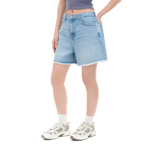 Cropp - Niebieskie luźne spodenki jeansowe - błękitny
