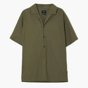 Cropp - Oliwkowa koszula z lnem - zielony