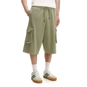 Cropp - Oliwkowe szorty dresowe long - zielony