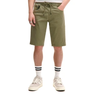Cropp - Oliwkowe szorty jogger slim - zielony