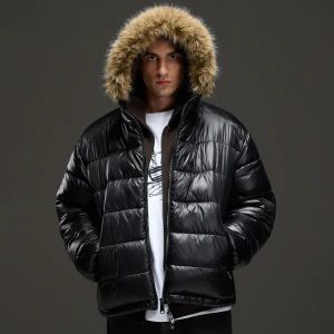 Cropp - Pikowana kurtka puffer z połyskiem - czarny