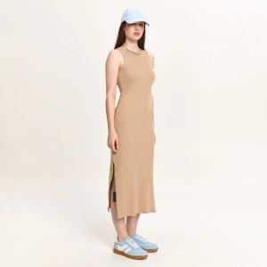 Cropp - Prążkowana beżowa sukienka midi - beżowy