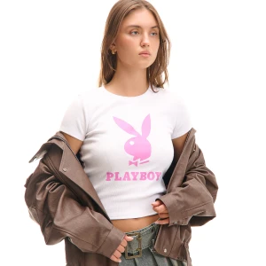 Cropp - Prążkowana koszulka Playboy - biały