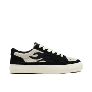 Cropp - Skórzane sneakersy z motywem płomieni - czarny
