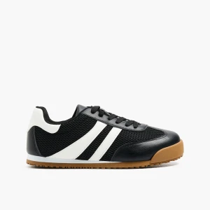 Cropp - Sneakersy z elementami sztucznej skóry i siateczki - czarny