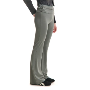 Cropp - Spodnie flare z dekoracyjnym podwinięciem w pasie - szary