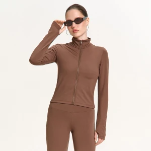 Cropp - Sportowy brązowy longsleeve na zamek - brązowy