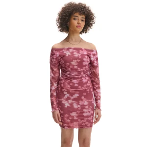 Cropp - Sukienka mini z marszczeniami i odkrytymi ramionami - fioletowy