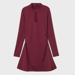 Cropp - Sukienka mini z wycięciem przy dekolcie - kasztanowy