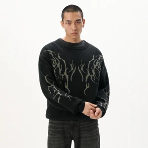 Cropp - Sweter boxy z tribalowym motywem - czarny