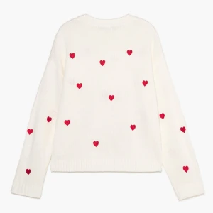 Cropp - Sweter z haftowanymi sercami - kremowy