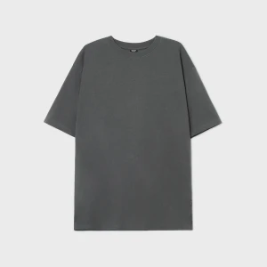 Cropp - Szara koszulka comfort z nadrukiem - szary