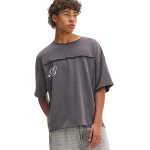 Cropp - Szara koszulka z ozdobnymi przeszyciami - czarny