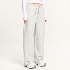 Cropp - Szare dresy basic - jasny szary