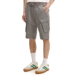 Cropp - Szare szorty z kieszeniami cargo - szary