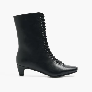 Cropp - Sznurowane kozaki z imitacji skóry - czarny