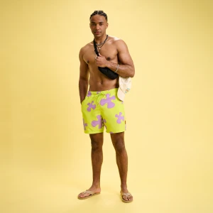 Cropp - Szorty kąpielowe z motywem serii SpongeBob Kanciastoporty - zielony