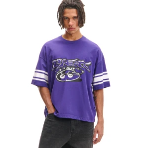 Cropp - T-shirt z autorskim nadrukiem - fioletowy