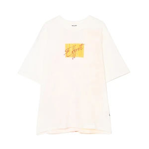 Cropp - T-shirt z dużym nadrukiem na plecach - kremowy