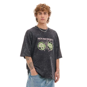 Zdjęcie produktu Cropp - T-shirt z efektem sprania Rick i Morty UNISEX - czarny