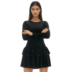 Cropp - Welurowa czarna sukienka mini - czarny