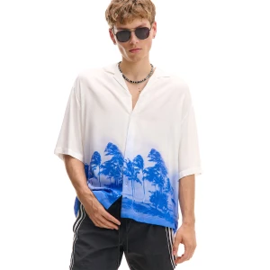 Cropp - Wiskozowa koszula z wakacyjnym motywem - biały