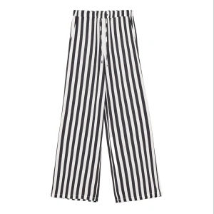 Cropp - Wiskozowe spodnie w paski - czarny