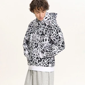 Cropp - Wzorzysta bluza z kapturem - czarny