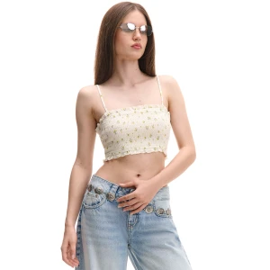 Cropp - Wzorzysty crop top z wiskozy - kremowy