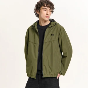 Cropp - Zielona sportowa kurtka z kapturem - zielony