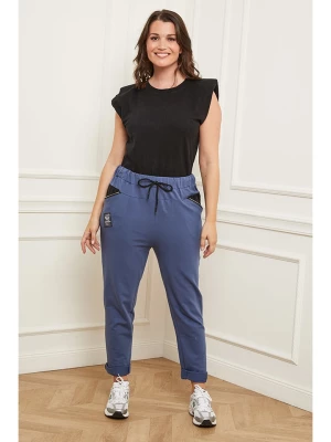 Curvy Lady Spodnie dresowe w kolorze niebieskim rozmiar: 44/46