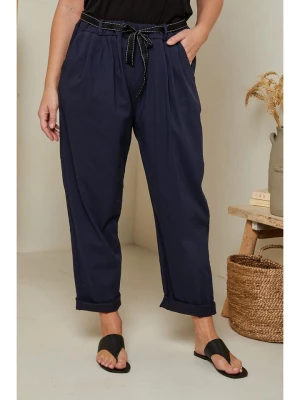 Curvy Lady Spodnie w kolorze granatowym rozmiar: 40/42